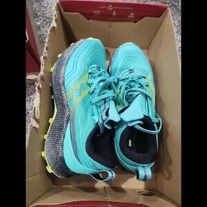 Saucony Womens Endorphin Trail Cool Mint Acid Size 6.5 Running Shoes S10647-26